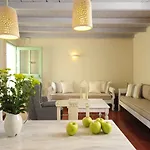 Otel Mythos Boutique 4*