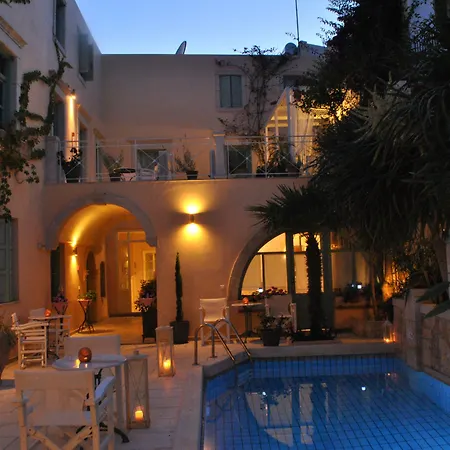 Mythos Boutique 4*