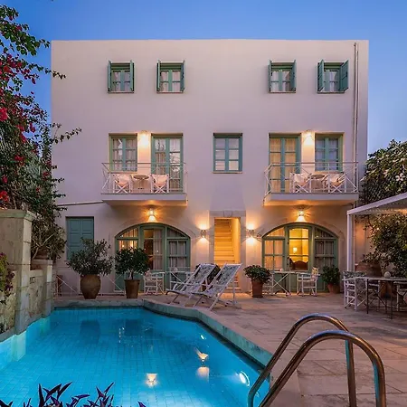 Hotel Mythos Boutique 4*