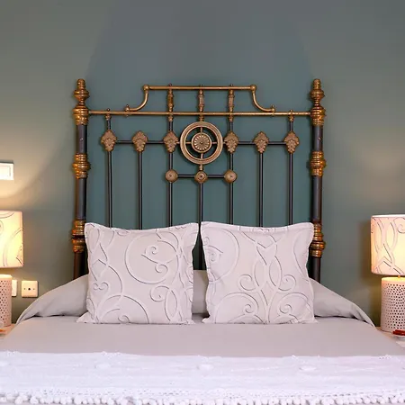 Hotel Mythos Boutique 4*