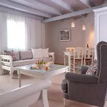 Mythos Boutique Hotel