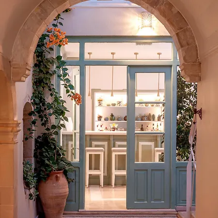 Mythos Boutique Hotel Rétino