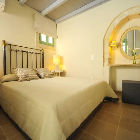 فندق Mythos Boutique 4*