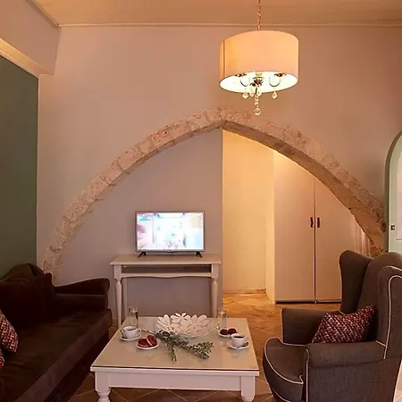 Mythos Boutique מלון העיירה רתימנו