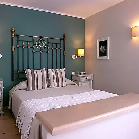 Mythos Boutique העיירה רתימנו