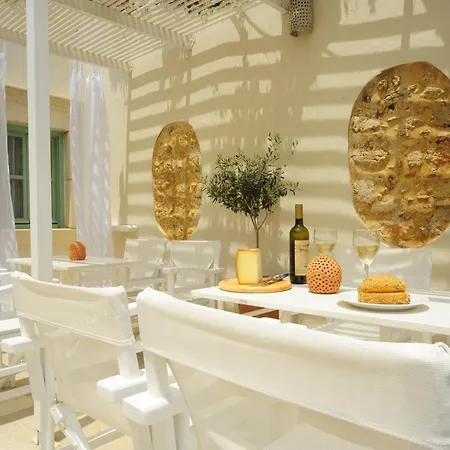 Mythos Boutique Hotel Rétino