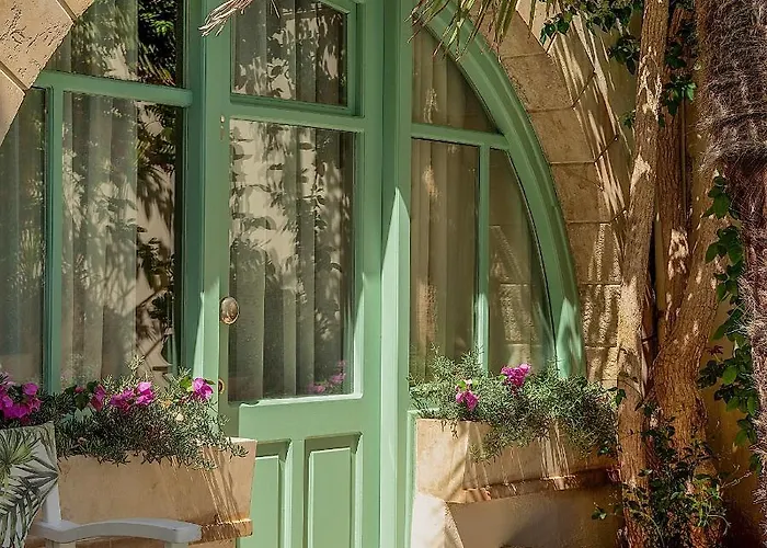 Mythos Boutique Hotel