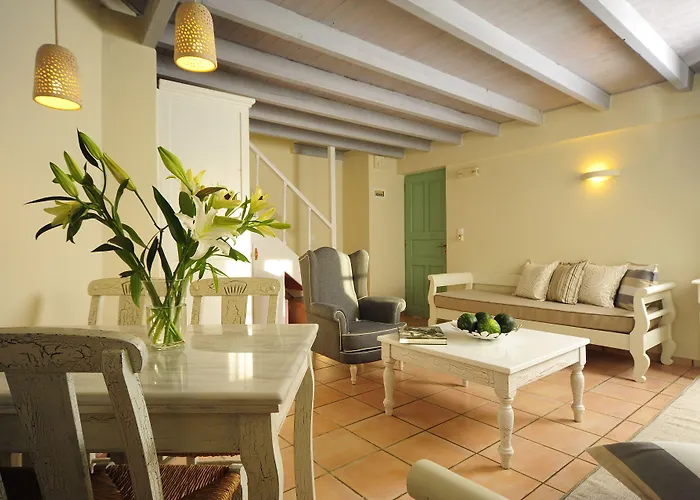 Mythos Boutique Hotel 4*