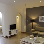 Mythos Boutique 4*