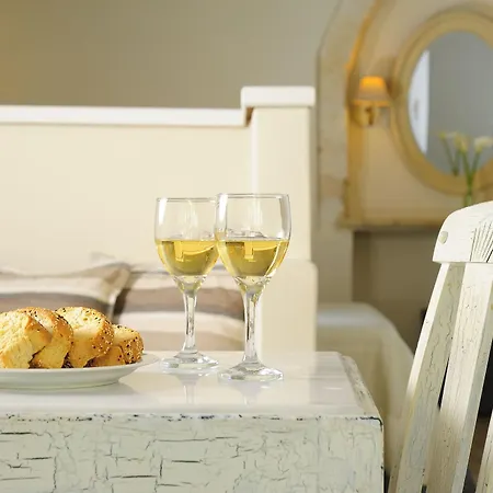 Hotel Mythos Boutique 4*