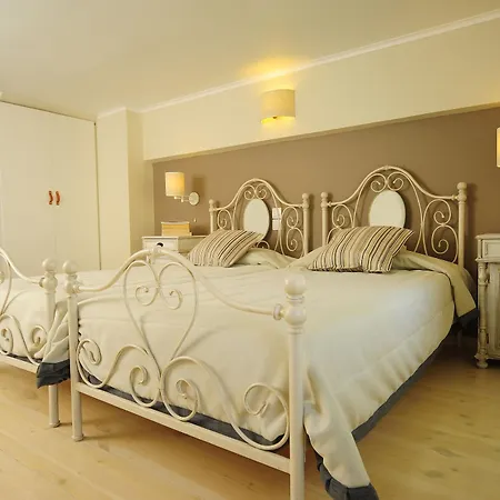 Mythos Boutique Hotel 4*