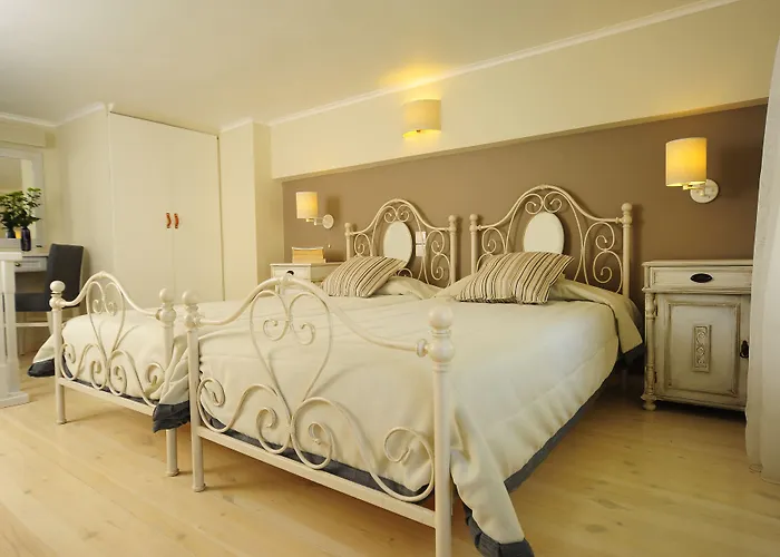 Hotel Mythos Boutique 4*